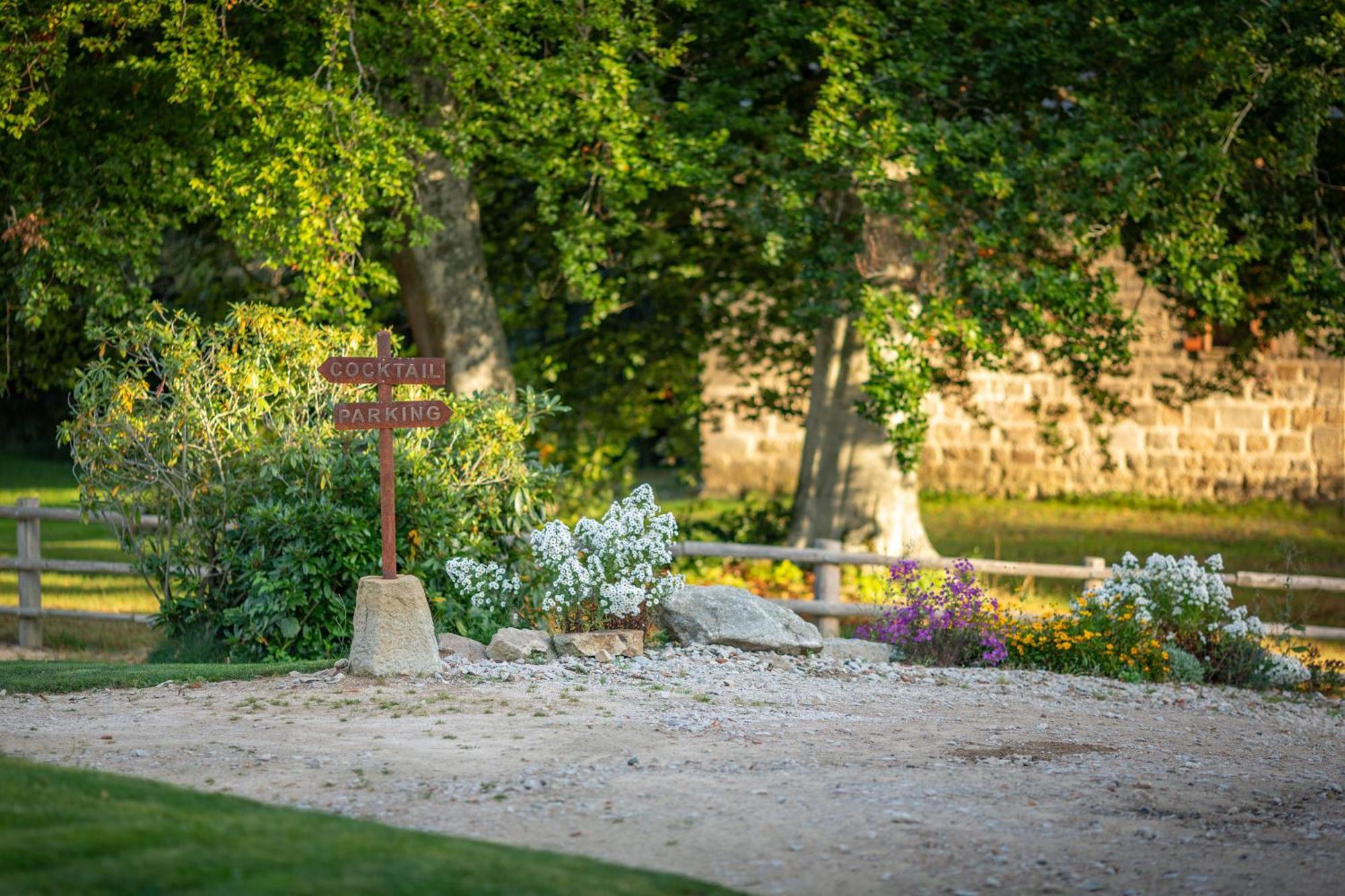 Domaine Et Chateau De Valinches Marols Buitenkant foto